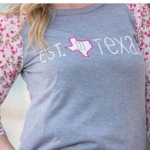 Daisy Rae - Gray knit top,floral 3/4 sleeve